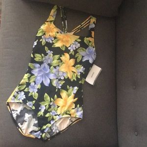NWT speedo moderate size 10 swimsuit